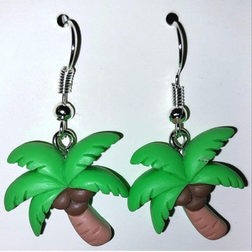 super cute festive earrings kids